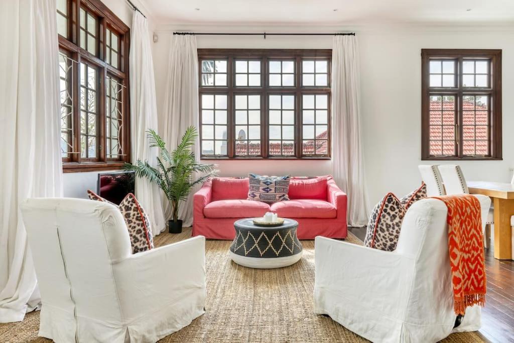 Secure & Central: With Views 2 Bed Both Ensuite Cape Town